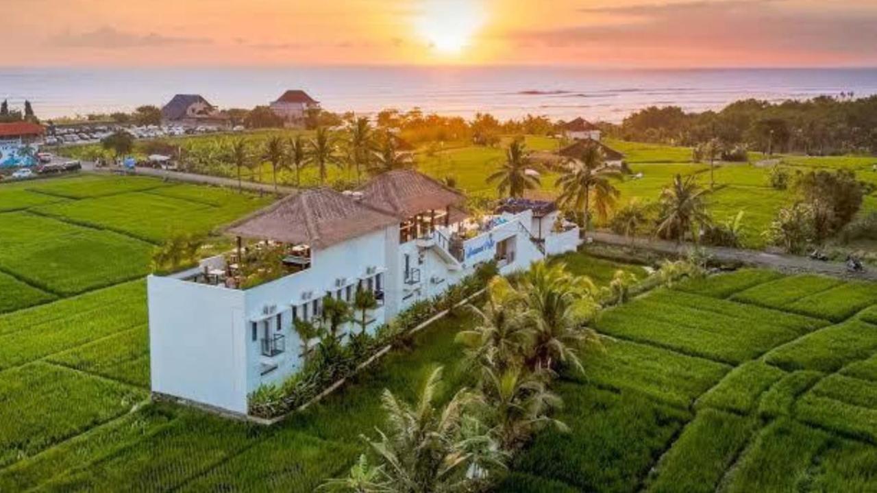 Swell Hotel, Pool Bar & Restaurant Tanah Lot Exterior foto